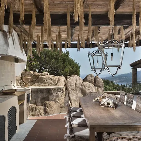 Azzurra Con Vista Mozzafiato * Porto Cervo